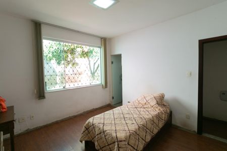 Casa à venda com 379m², 3 quartos e 1 vaga Casa à venda com 379m², 3 quartos e 1 vagaQuarto 3