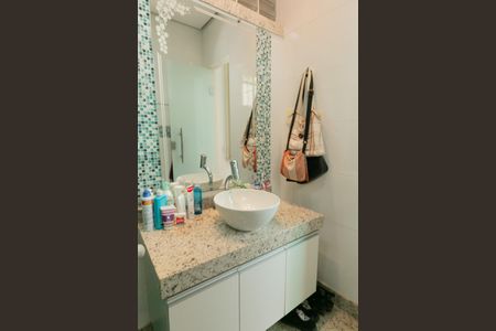 Casa à venda com 379m², 3 quartos e 1 vaga Casa à venda com 379m², 3 quartos e 1 vagaBanheiro Social