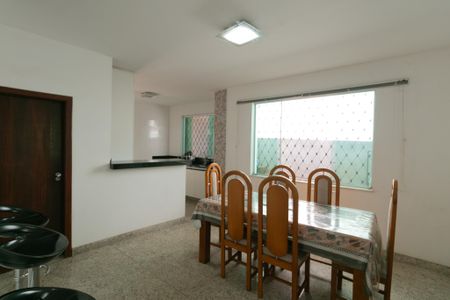 Casa à venda com 379m², 3 quartos e 1 vaga Casa à venda com 379m², 3 quartos e 1 vagaCopa