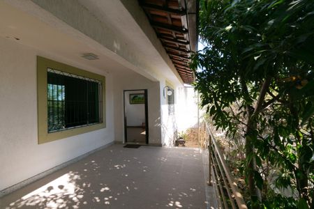 Casa à venda com 379m², 3 quartos e 1 vaga Casa à venda com 379m², 3 quartos e 1 vagaÁrea comum
