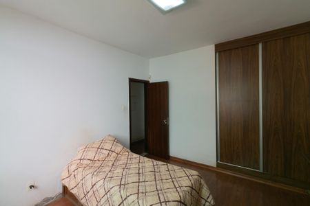 Casa à venda com 379m², 3 quartos e 1 vaga Casa à venda com 379m², 3 quartos e 1 vagaQuarto 3