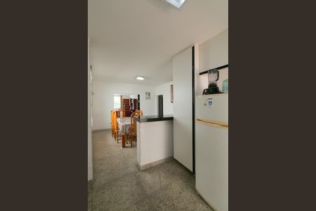 Casa à venda com 379m², 3 quartos e 1 vaga Casa à venda com 379m², 3 quartos e 1 vagaCozinha