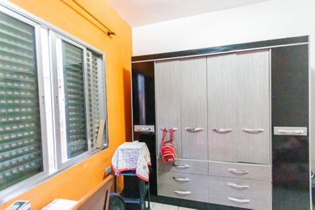 Casa à venda com 170m², 2 quartos e 2 vagas Casa à venda com 170m², 2 quartos e 2 vagasQuarto 1