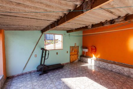 Casa à venda com 170m², 2 quartos e 2 vagas Casa à venda com 170m², 2 quartos e 2 vagasÁrea comum