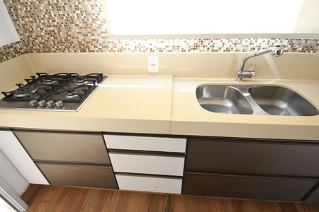 Casa de condomínio à venda com 164m², 4 quartos e 2 vagasCozinha