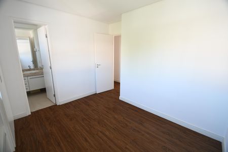 Casa de condomínio à venda com 164m², 4 quartos e 2 vagasSuíte 1