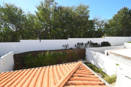 Casa de condomínio à venda com 164m², 4 quartos e 2 vagasQuarto 1 - Vista