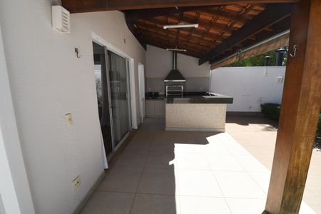 Casa de condomínio à venda com 164m², 4 quartos e 2 vagasEspaço Gourmet