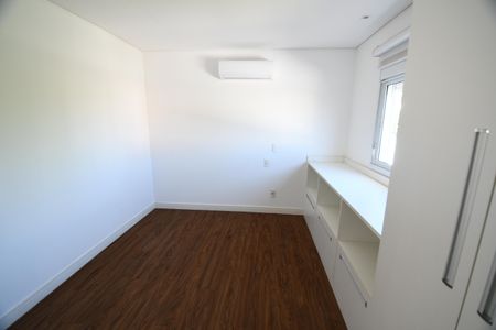 Casa de condomínio à venda com 164m², 4 quartos e 2 vagasSuíte 1