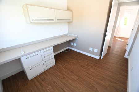 Casa de condomínio à venda com 164m², 4 quartos e 2 vagasQuarto 2