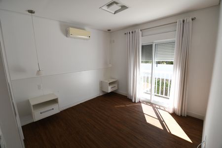 Casa de condomínio à venda com 164m², 4 quartos e 2 vagasSuíte 2