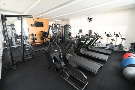 Casa de condomínio à venda com 164m², 4 quartos e 2 vagasAcademia