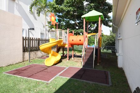 Casa de condomínio à venda com 164m², 4 quartos e 2 vagasÁrea comum - Playground