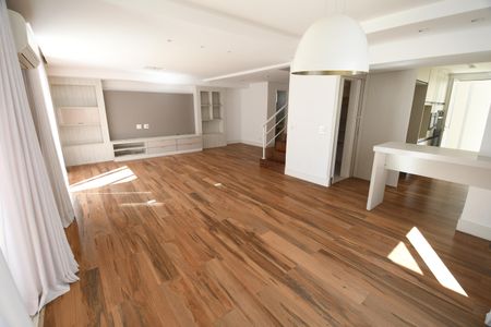 Casa de condomínio à venda com 164m², 4 quartos e 2 vagasSala