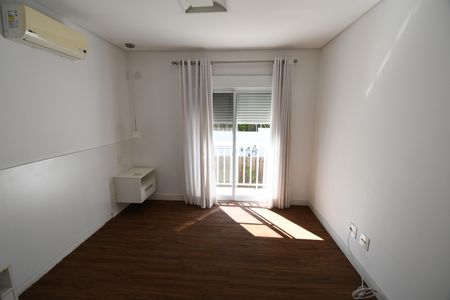 Casa de condomínio à venda com 164m², 4 quartos e 2 vagasSuíte 2