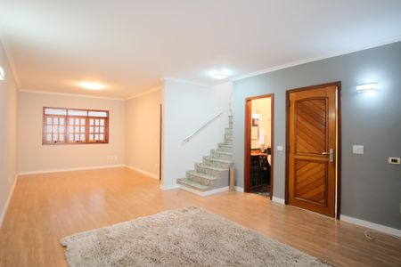 Casa à venda com 180m², 4 quartos e 2 vagasSala