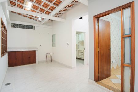 Casa à venda com 180m², 4 quartos e 2 vagasQuintal