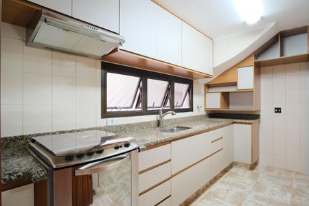 Casa à venda com 180m², 4 quartos e 2 vagasCozinha