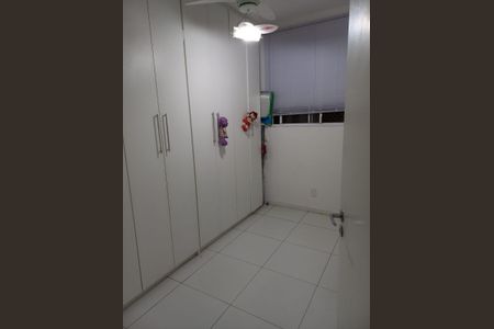 Quarto de apartamento à venda com 3 quartos, 56m² em Vargem Pequena, Rio de Janeiro