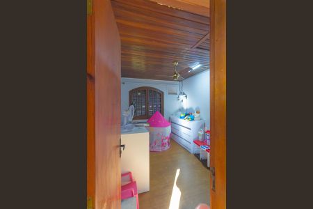 Casa à venda com 260m², 4 quartos e 3 vagasQuarto 2