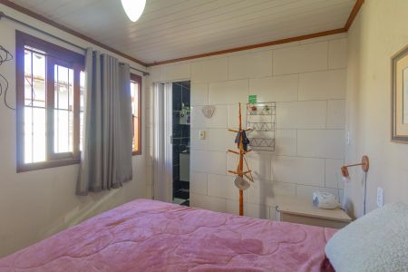 Casa à venda com 260m², 4 quartos e 3 vagasSuíte