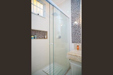 Casa para alugar com 400m², 4 quartos e 2 vagas Casa para alugar com 400m², 4 quartos e 2 vagasBanheiro da Suíte 2