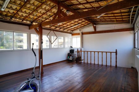 Casa para alugar com 400m², 4 quartos e 2 vagas Casa para alugar com 400m², 4 quartos e 2 vagasÁrea Externa