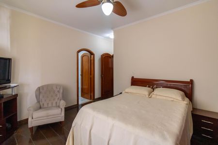 Casa à venda com 500m², 5 quartos e 6 vagas Casa à venda com 500m², 5 quartos e 6 vagasSuíte 4