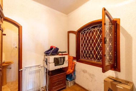 Casa à venda com 500m², 5 quartos e 6 vagas Casa à venda com 500m², 5 quartos e 6 vagasQuarto de Serviço