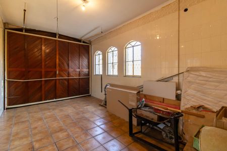 Casa à venda com 500m², 5 quartos e 6 vagas Casa à venda com 500m², 5 quartos e 6 vagasGaragem 2