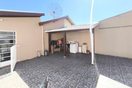 Casa à venda com 120m², 2 quartos e 5 vagasÁrea de Serviço/Quintal