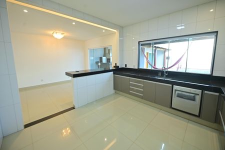 Casa para alugar com 257m², 3 quartos e 4 vagasCozinha