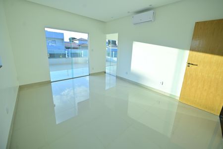 Casa para alugar com 257m², 3 quartos e 4 vagasQuarto 2