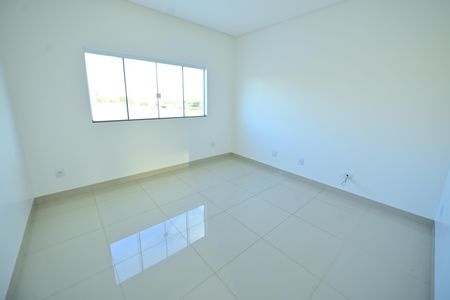 Casa para alugar com 257m², 3 quartos e 4 vagasSuíte