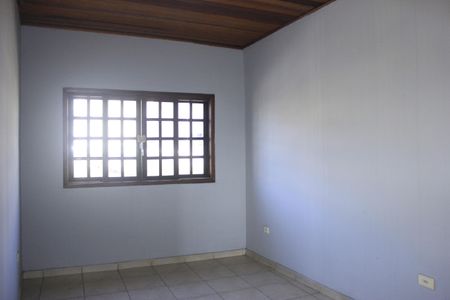 Quarto de casa para alugar com 2 quartos, 250m² em Jardim Presidente Dutra, Guarulhos