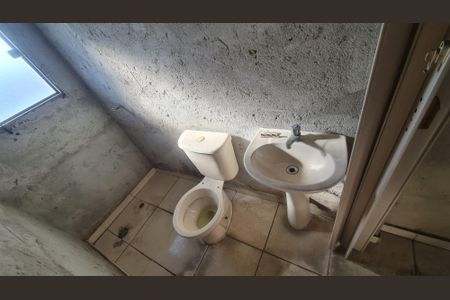 Casa para alugar com 250m², 2 quartos e 3 vagasBanheiro de Serviço