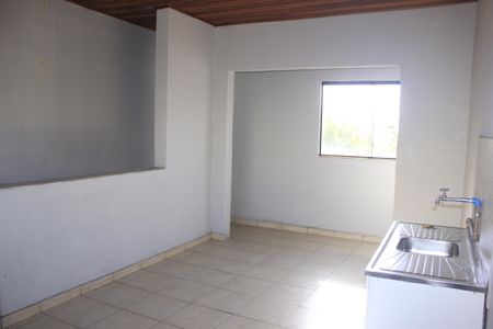 Sala/Cozinha de casa para alugar com 2 quartos, 250m² em Jardim Presidente Dutra, Guarulhos