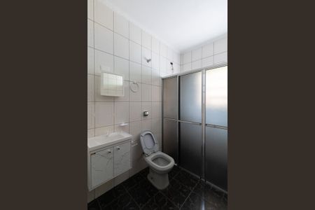 Casa à venda com 70m², 3 quartos e 2 vagasBanheiro 1