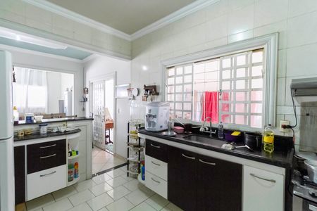 Casa à venda com 100m², 3 quartos e 2 vagas Casa à venda com 100m², 3 quartos e 2 vagasSala/Cozinha