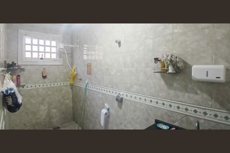 Casa à venda com 100m², 3 quartos e 2 vagas Casa à venda com 100m², 3 quartos e 2 vagasBanheiro da suíte