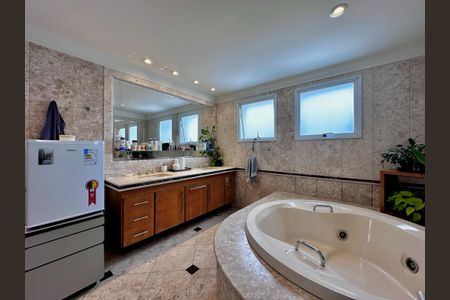 Apartamento à venda com 323m², 4 quartos e 6 vagasBanheiro Suíte 4