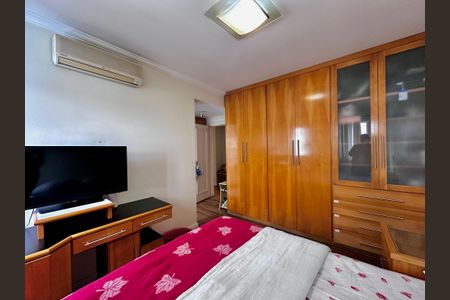 Apartamento à venda com 323m², 4 quartos e 6 vagasSuíte 3