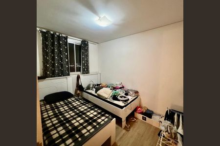 Quarto de apartamento à venda com 2 quartos, 70m² em Monte Castelo, Contagem