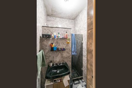 Casa à venda com 280m², 2 quartos e 5 vagas Casa à venda com 280m², 2 quartos e 5 vagasBanheiro