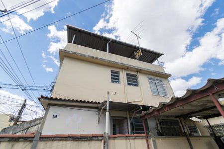 Casa à venda com 280m², 2 quartos e 5 vagas Casa à venda com 280m², 2 quartos e 5 vagasFachada das outras 2 casas do terreno