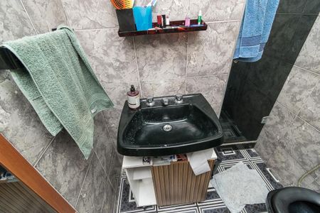 Casa à venda com 280m², 2 quartos e 5 vagas Casa à venda com 280m², 2 quartos e 5 vagasBanheiro