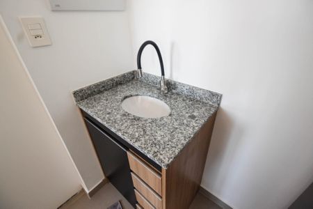 Apartamento para alugar com 41m², 2 quartos e sem vagaBanheiro