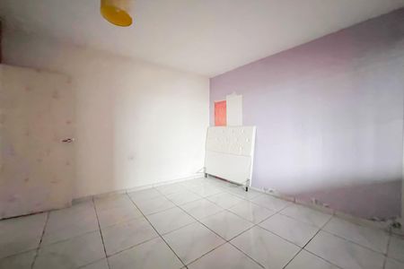 Quarto 1 de casa para alugar com 2 quartos, 70m² em Jardim Roberto, Osasco