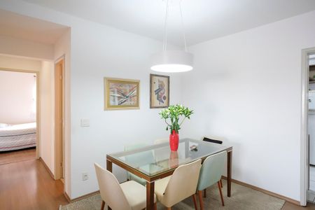 Apartamento à venda com 108m², 3 quartos e 2 vagasSala