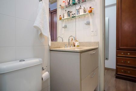 Apartamento à venda com 108m², 3 quartos e 2 vagasBanheiro da suíte 2